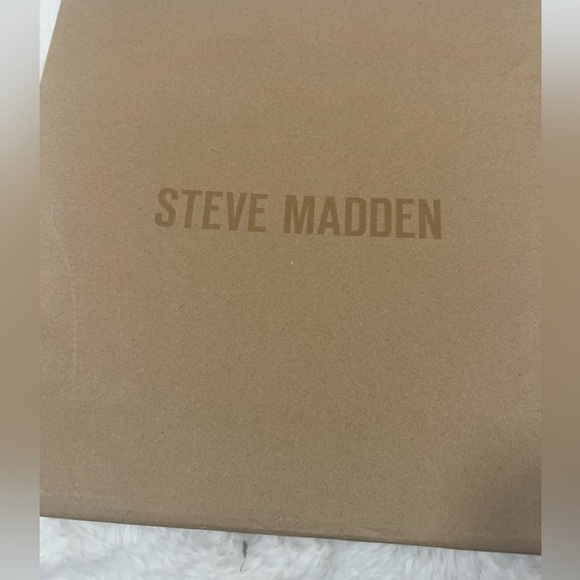 steve madden BRAND NEW booties - Picture 2 of 8